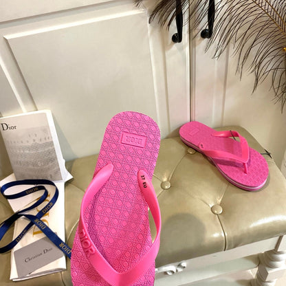 CD Thong Sandal Hot Pink Rubber 687622