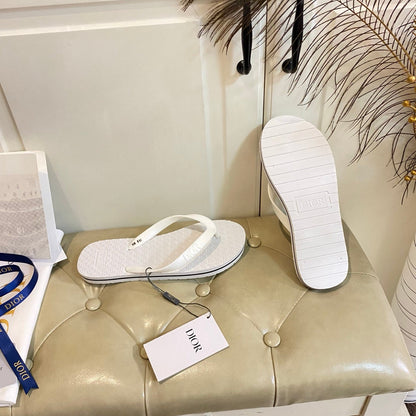 CD Thong Sandal White Rubber 687624