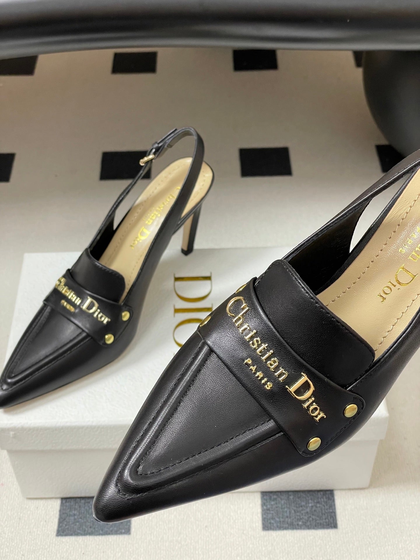 CD Boy Slingback Pump 85mm Black Sheepskin 525832