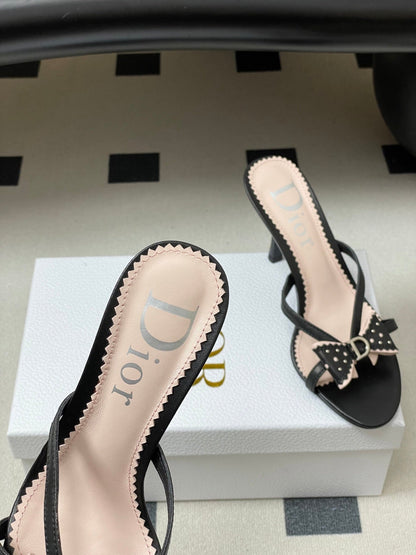 CD 26SS D'Trick Heeled Sandal 10cm Black Bow Detail Sheepskin 632581