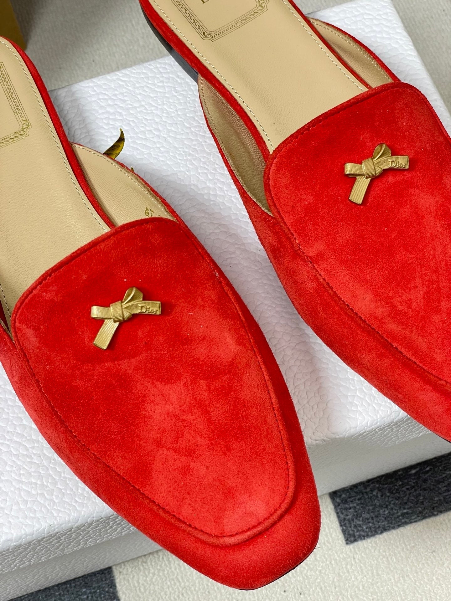 CD 26 Baby Bow Flat Mule Red Cowhide Sheepskin Suede 632591