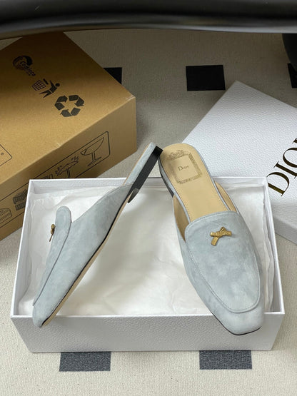 CD 26 Baby Bow Flat Mule Bleu Ciel Cowhide Sheepskin Suede 632593