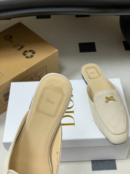 CD 26 Baby Bow Flat Mule Rope Beige Cowhide Sheepskin Suede 632594