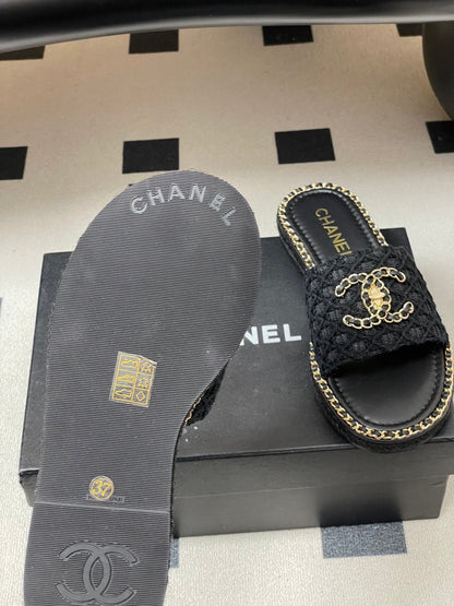 CC 26s Flat Slippers Black Gold Fabric Sheepskin 649487