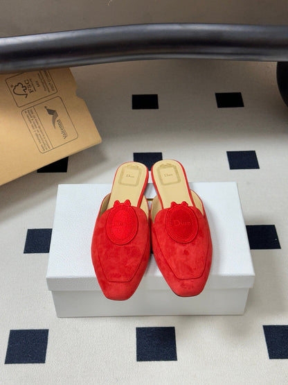 CD Médaillon Mule Red Suede 834912