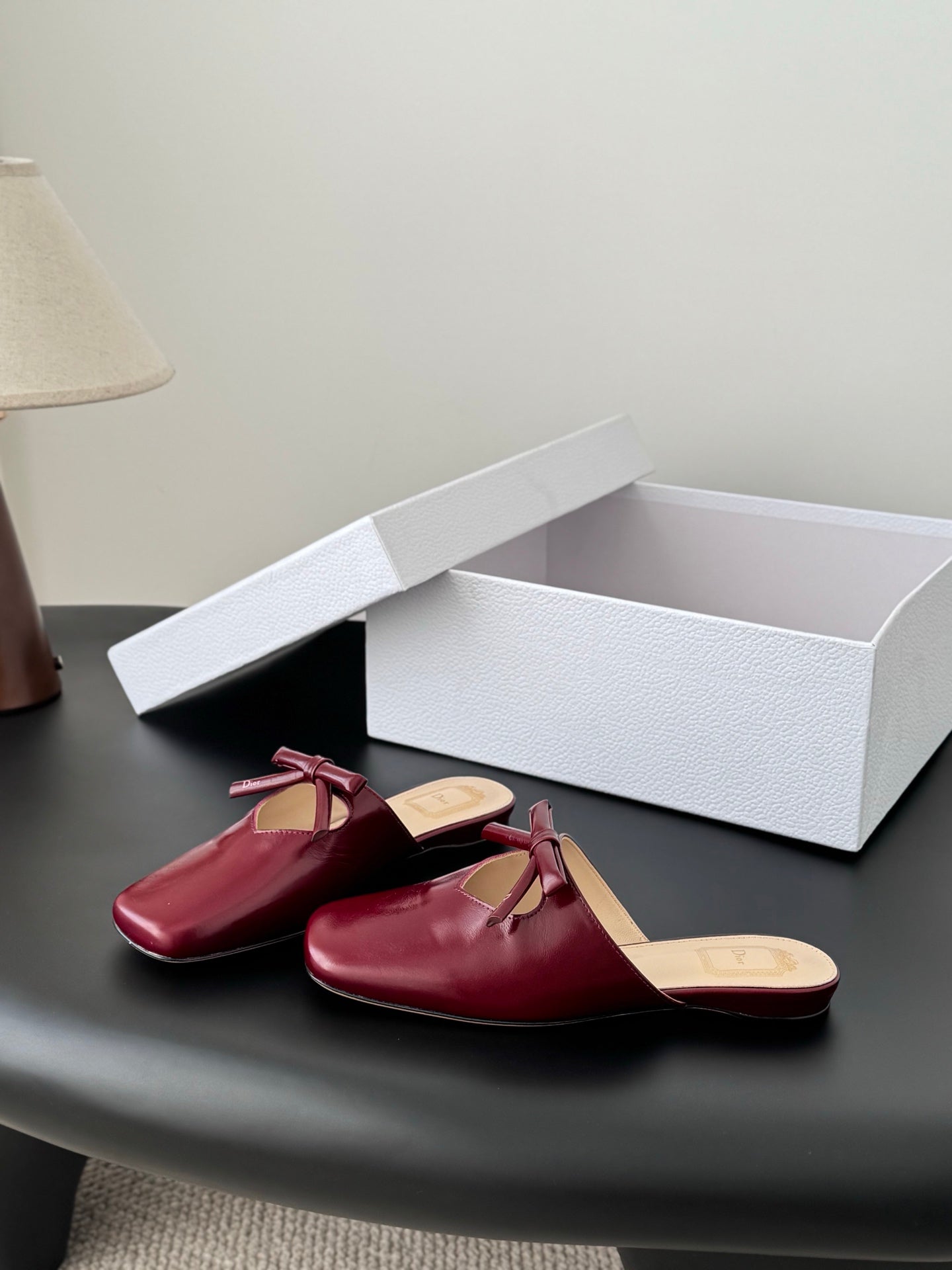 CD 26 Mary Jane Slippers Burgunfdy Patent Leather 605825