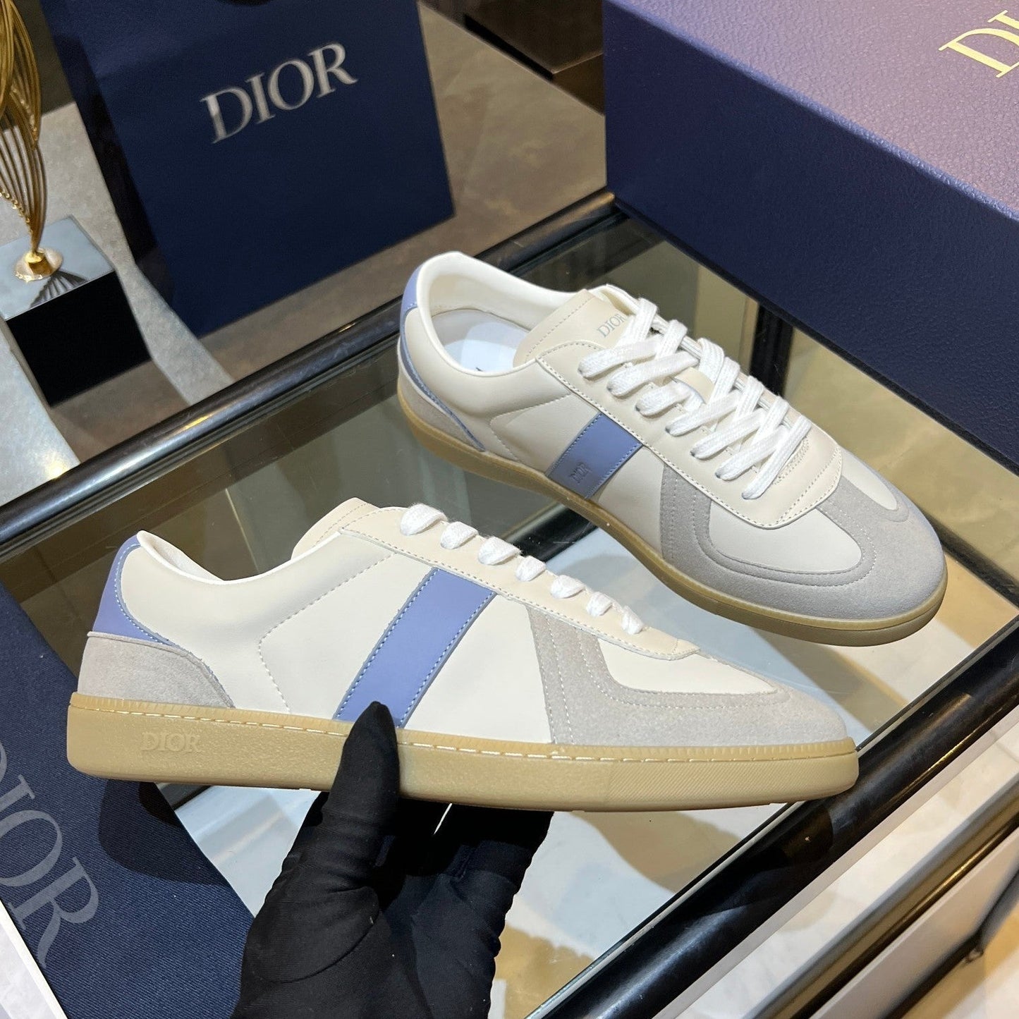 CD 26s B01 Matchpoint Sneaker White Grey Blue Calfskin Suede 924616