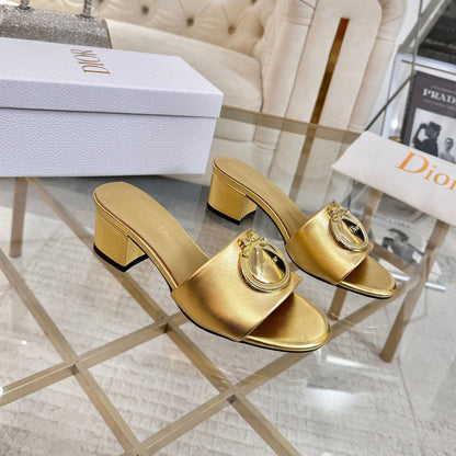 CD 26s Médaillon Buckle Slides 5cm Gold Lambskin 927389
