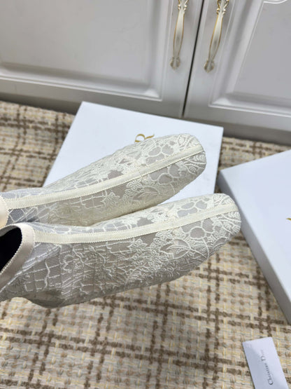 CD 26s Ankle Boots 35mm In White Floral Lace Mesh Block Heel