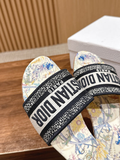 CD 26s Slide Sandals In Multicolor Floral Map Print Logo Strap