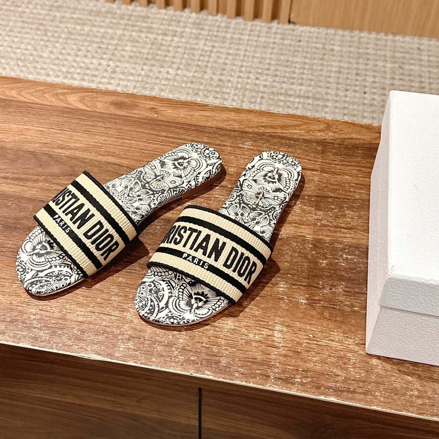 CD 26s D-Club Embroidered Slides In Black Toile De Jouy