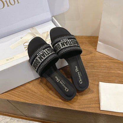 CD 26s Embroidered Sandals Black Canvas Leather 685617