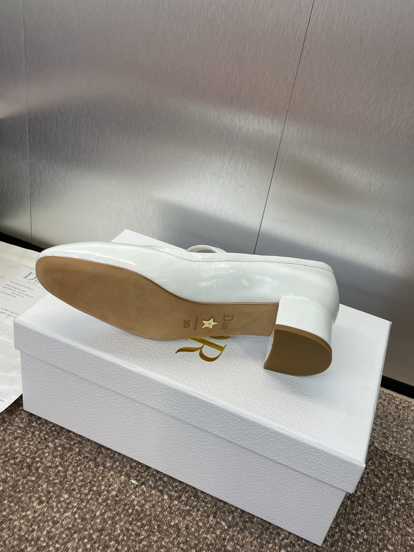 CD Chunky Heel Round Toe Ballet White Patent Leather 524206