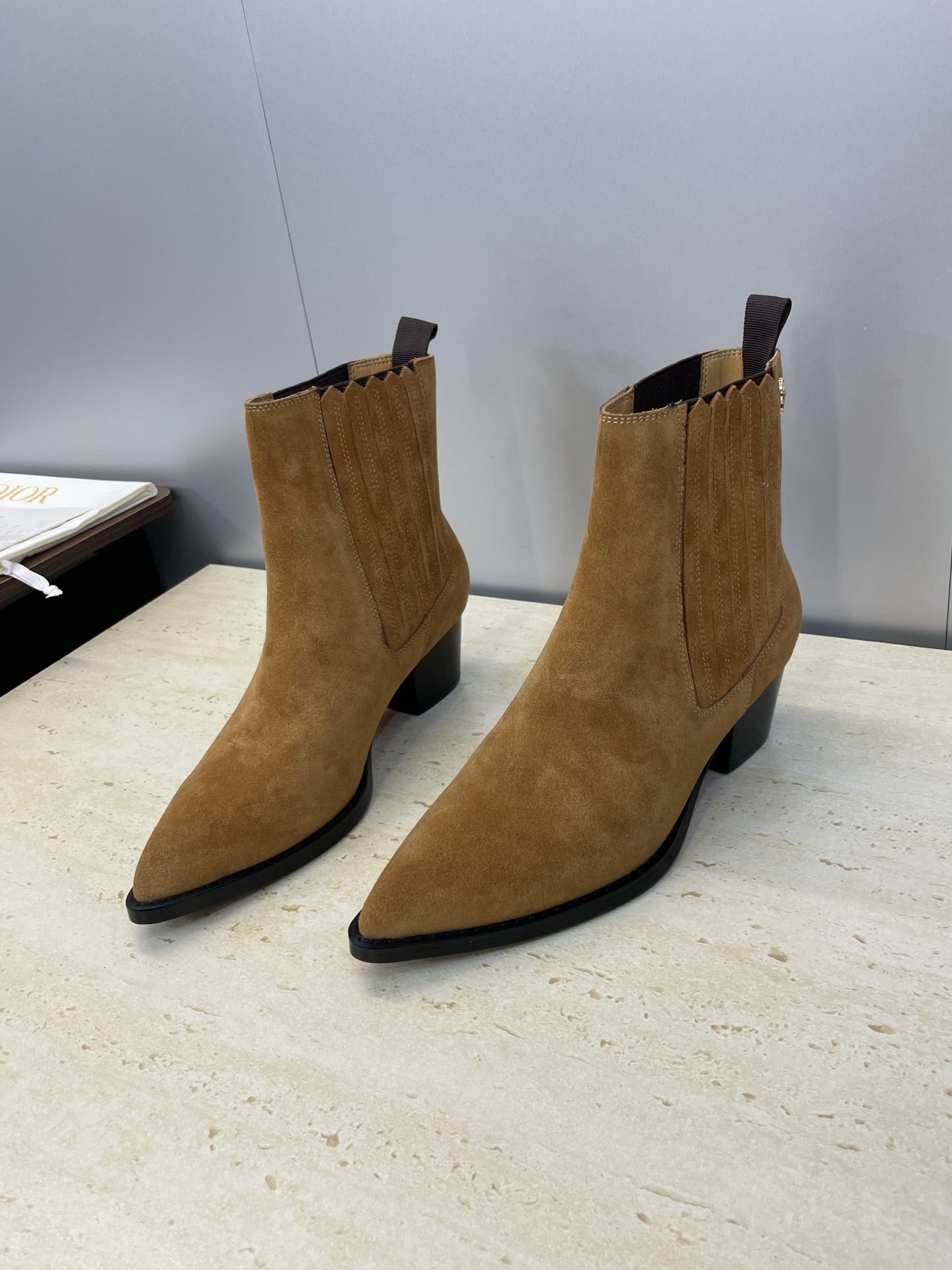Dior 2025 D-West Chelsea Boots Brown Suede 508542