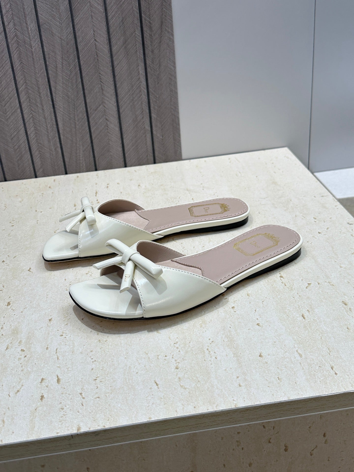 CD Dior Bow Slides White Leather 884657