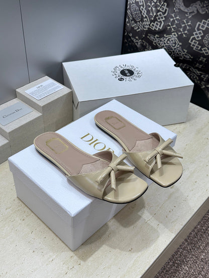 CD Dior Bow Slides Beige Leather 884659