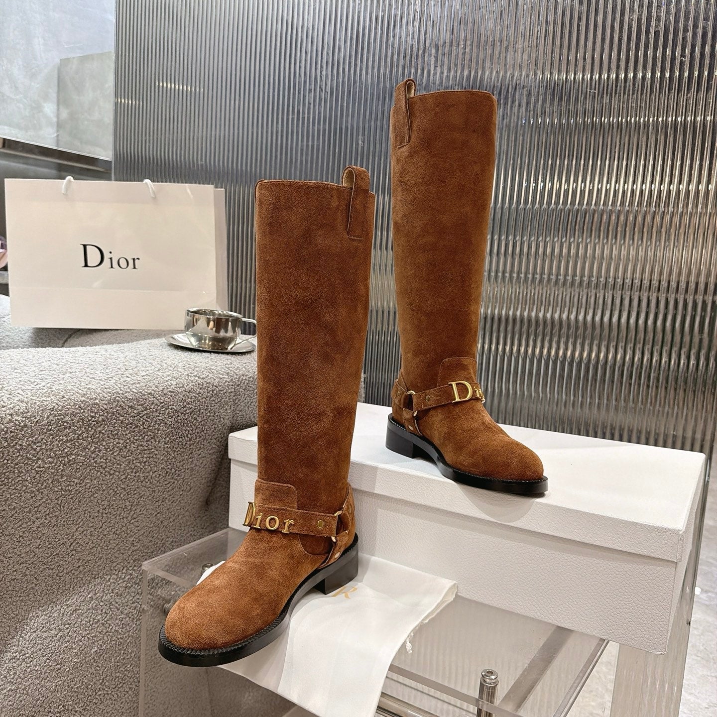 CD 26s Bolt Long Boot Brown Suede 924108