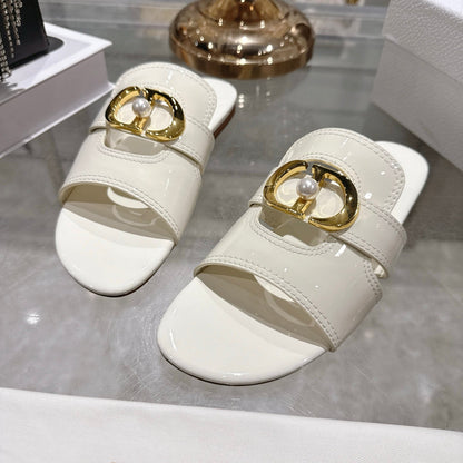 CD 26 Chunky Heel Sandals White Patent Leather 592277
