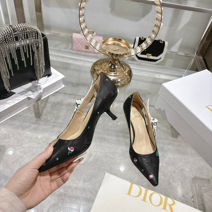 CD 26 High Heel Pump Flower 45 Black Sheepskin Ribbon 679717