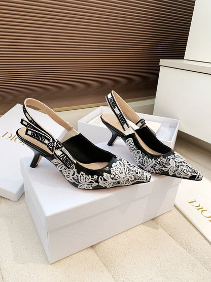 CD 26s J'Adior Jacquard Embroidered Slingback 6.5  Black Patent Leather 614928