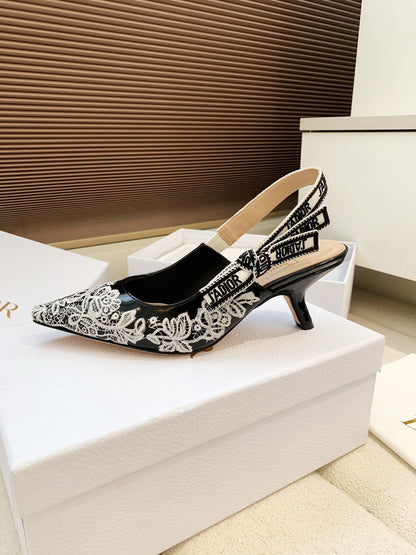 CD 26s J'Adior Jacquard Embroidered Slingback 6.5  Black Patent Leather 614928