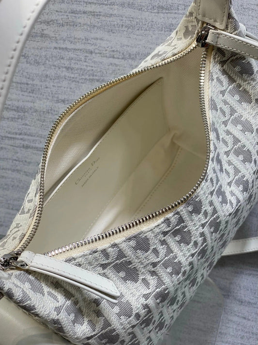 CD 2026 D-Dream Oblique Jacquard 24cm White Grey Cotton Calfskin 289148