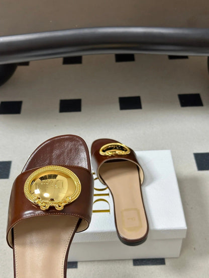 CD D-Club Retro CD Letter Metal Buckle Flat Sandals Leather 846986