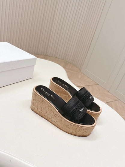CD 26s Platform Sandals 85 Black Cowhide 643779