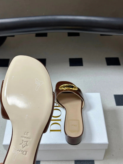 CD D-Club Retro CD Letter Metal Buckle Sandals 45mm Leather 846977