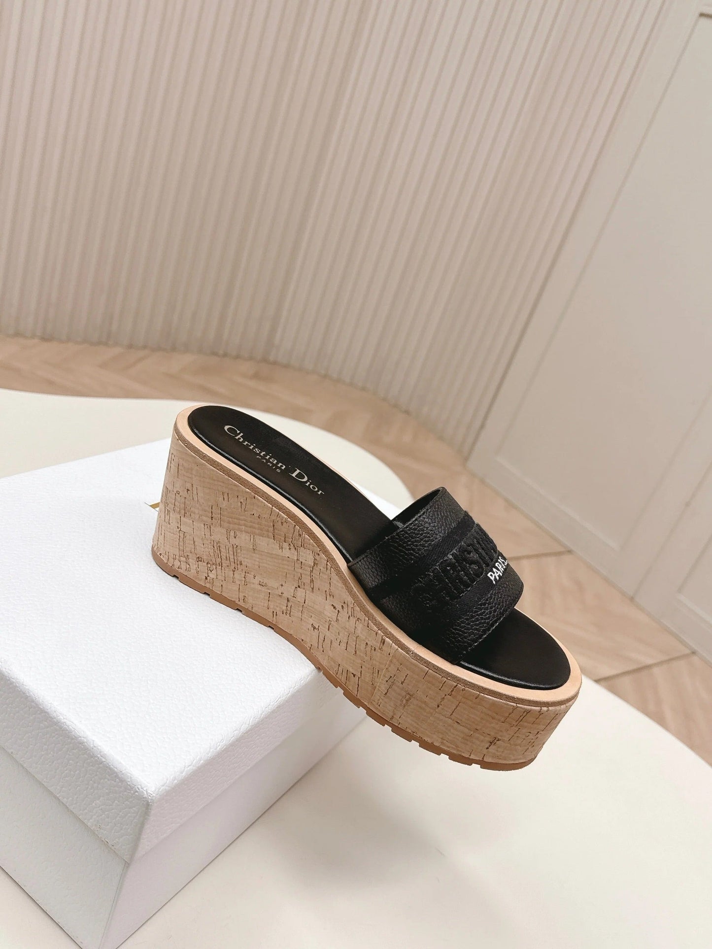 CD 26s Platform Sandals 85 Black Cowhide 643779