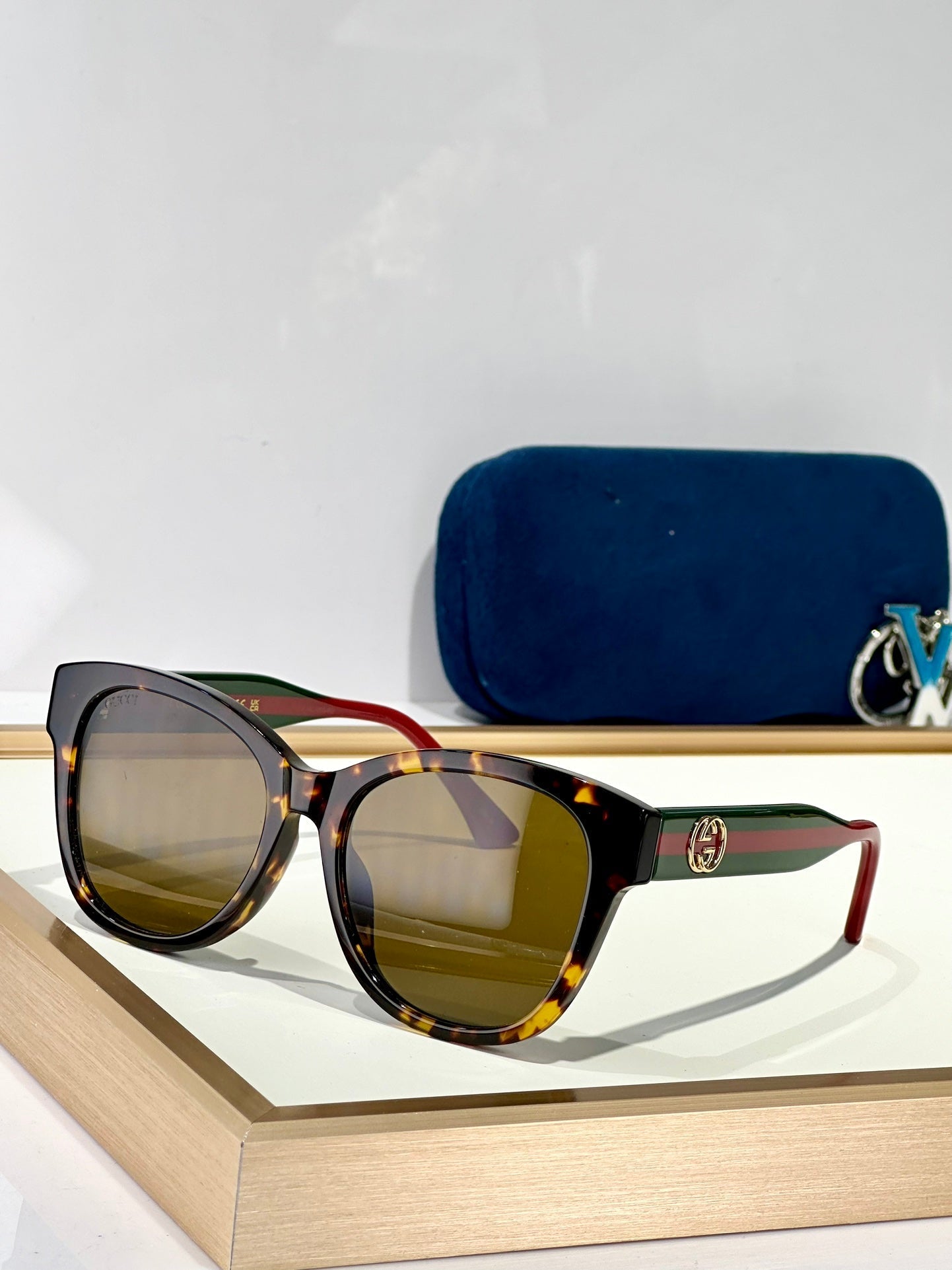 GUCCI Sunglasses-GG1866SK