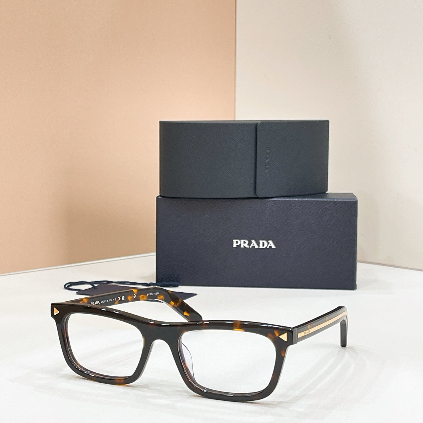 PRADA Sunglasses-SPR D05