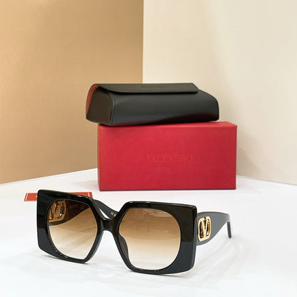 VALENTINO Sunglasses VG0002S