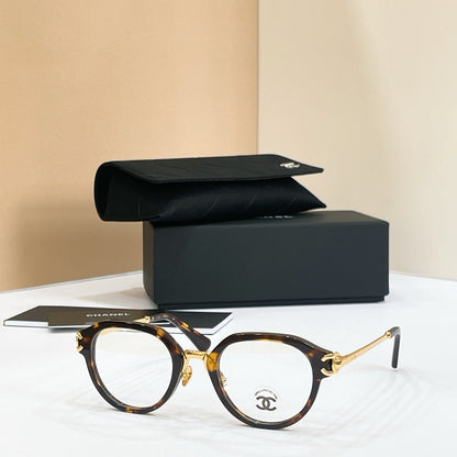 CHANEL Sunglasses CH5575